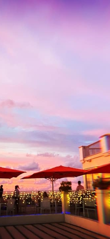 Blû Bar and Grill – Blu At Sunset