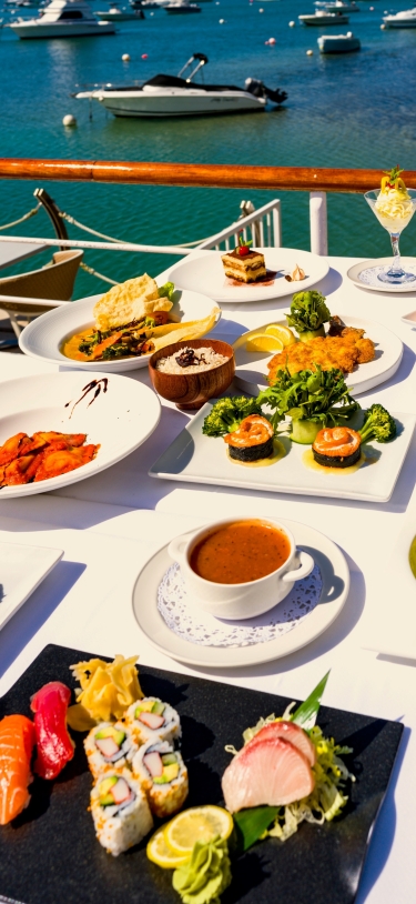 Harbourfront Restaurant – Harbourfront - Table By The Sea