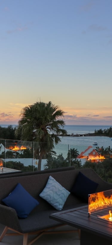 Grotto Bay Beach Resort & Spa – Panorama Lounge