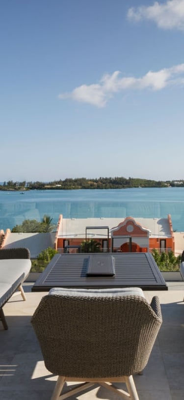 Grotto Bay Beach Resort & Spa – Panorama Lounge