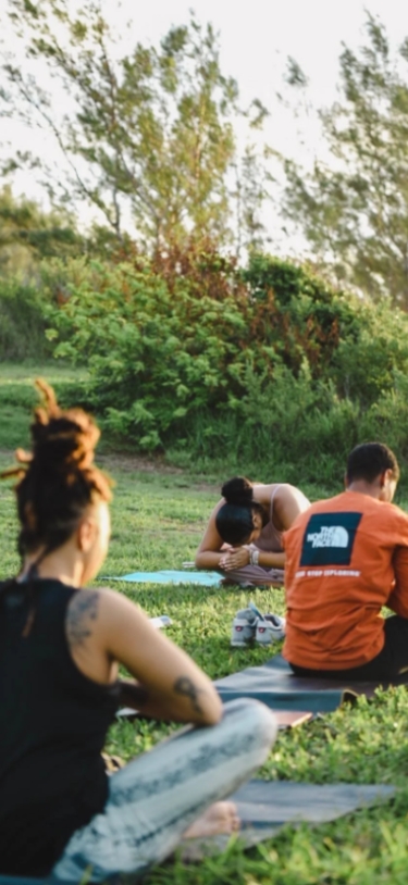 Veryrareyoga – Group Yoga In The Park