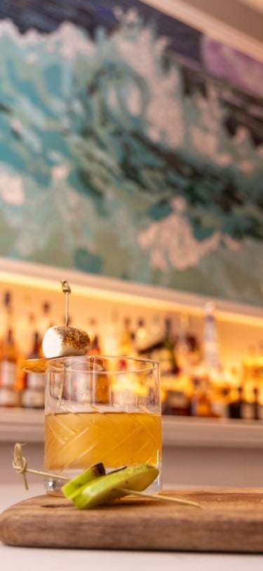 St. Regis Bar at The St. Regis Bermuda – Drinks At St. Regis Bar