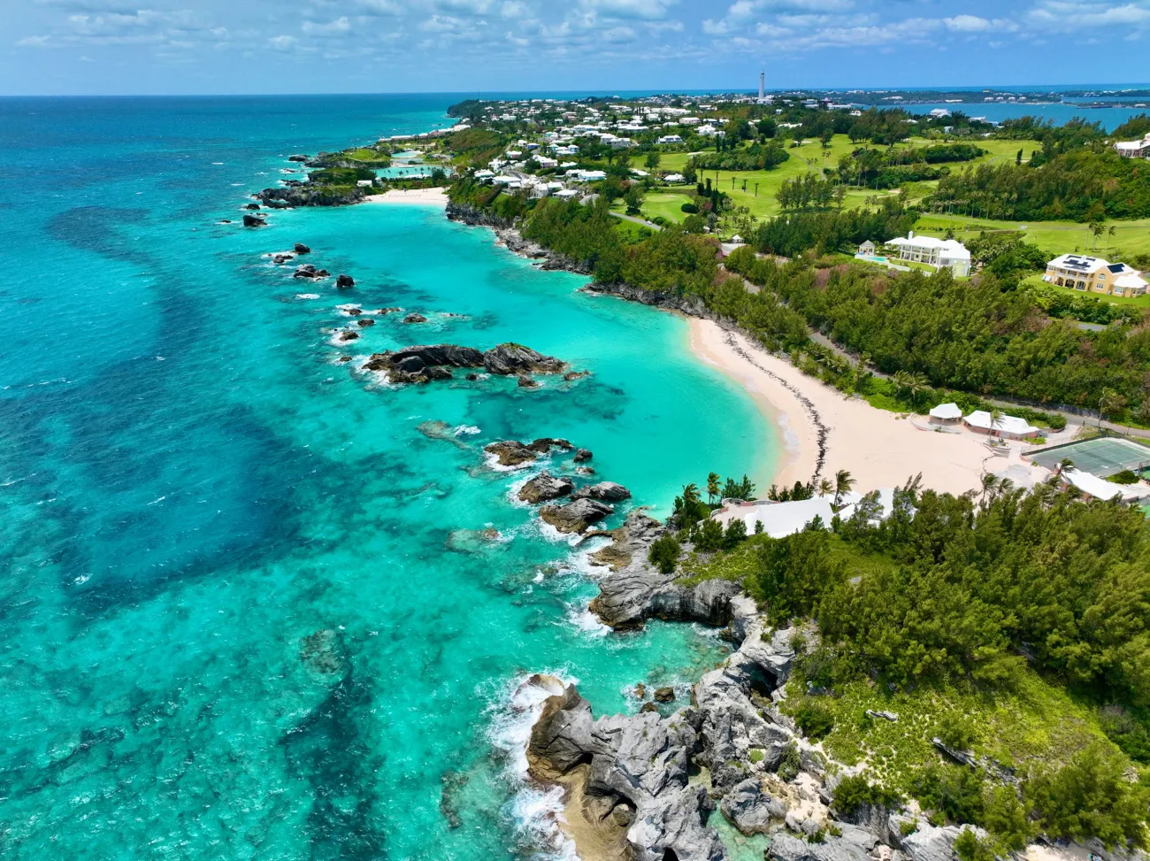 The shoreline of bermuda