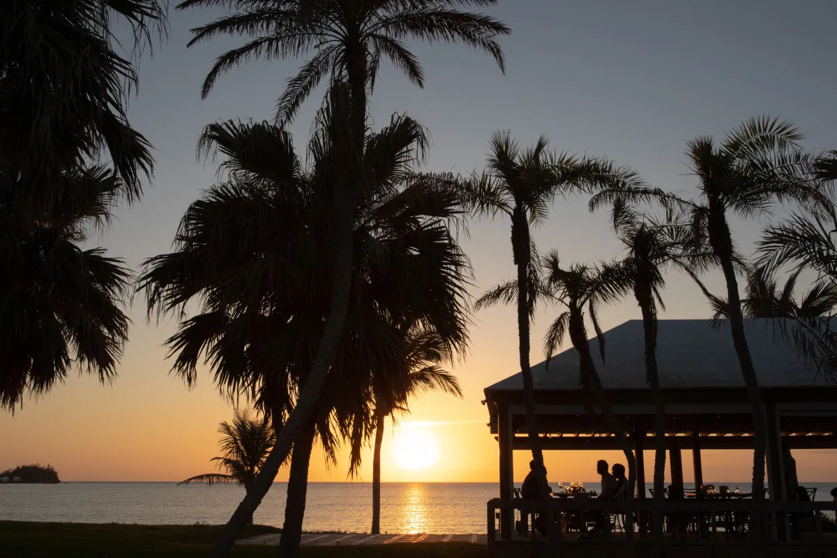 Breezes – Unobstructed Sunsets