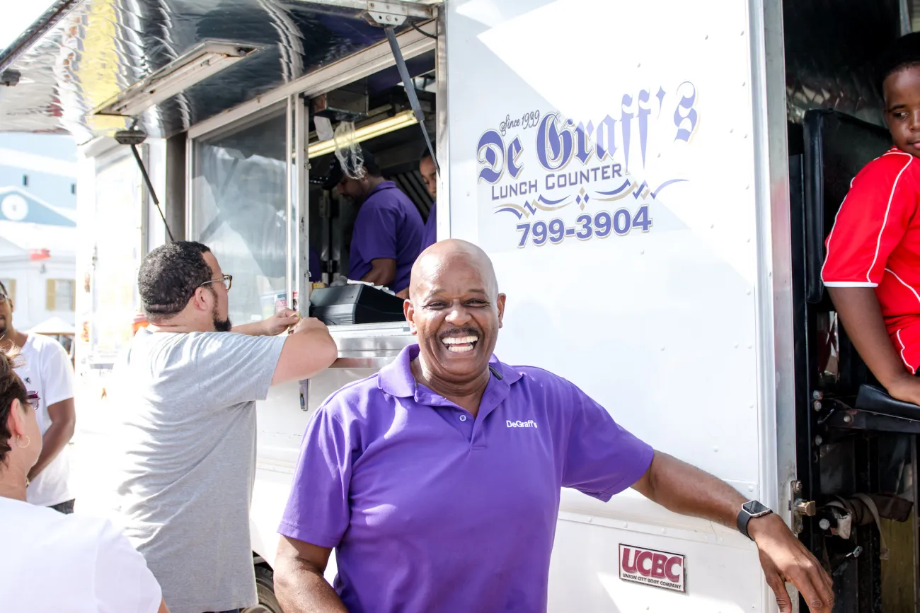 Degraff's Food Truck in Bermuda