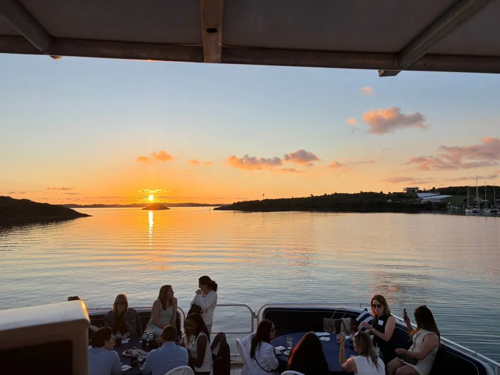 Wednesday Sunset Cruise Bermuda | ÜberVida