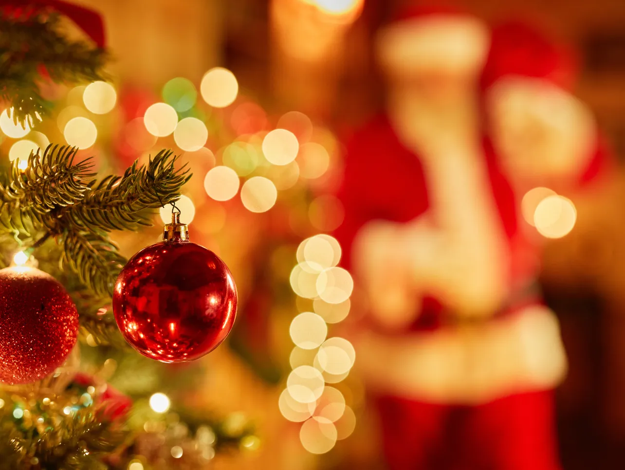 Santa Sunday's At Frog & Onion: A Magical Holiday Experience