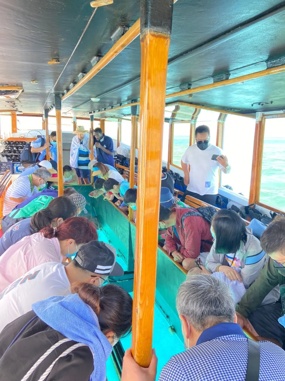 Glass Bottom Boat Cruise