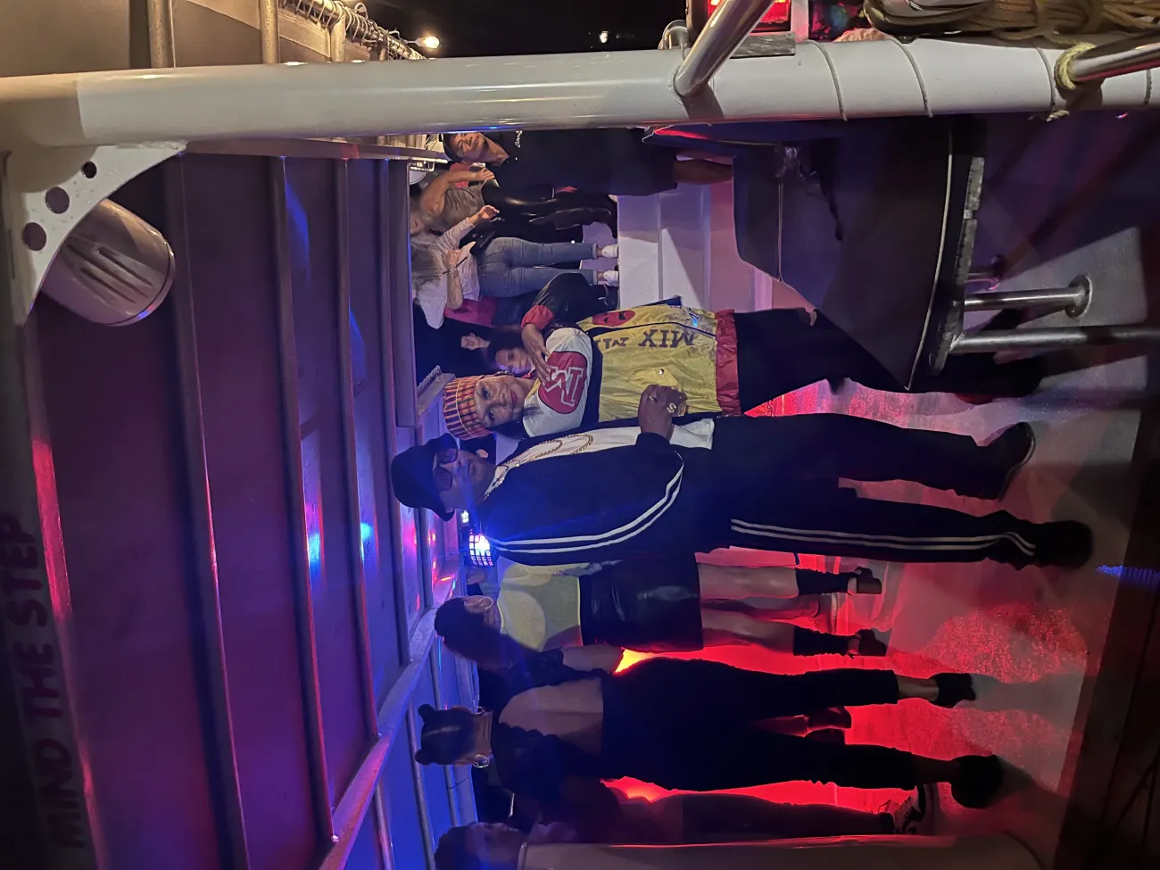 Singles Party On Board ÜberVidaBermuda Celebration Yacht!