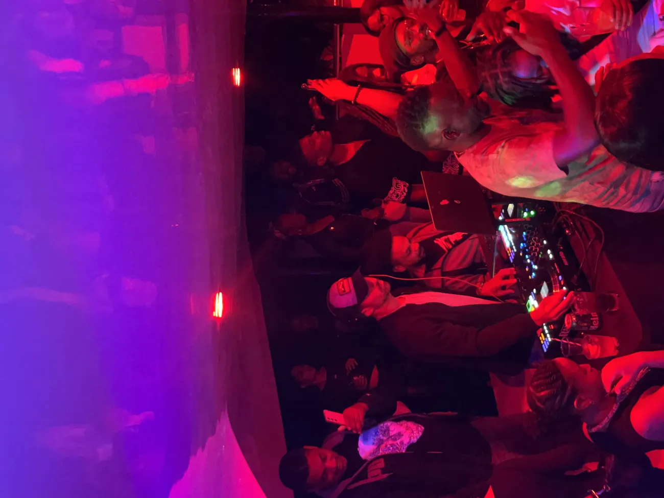 Singles Party In Bermuda On Board Uber Vida