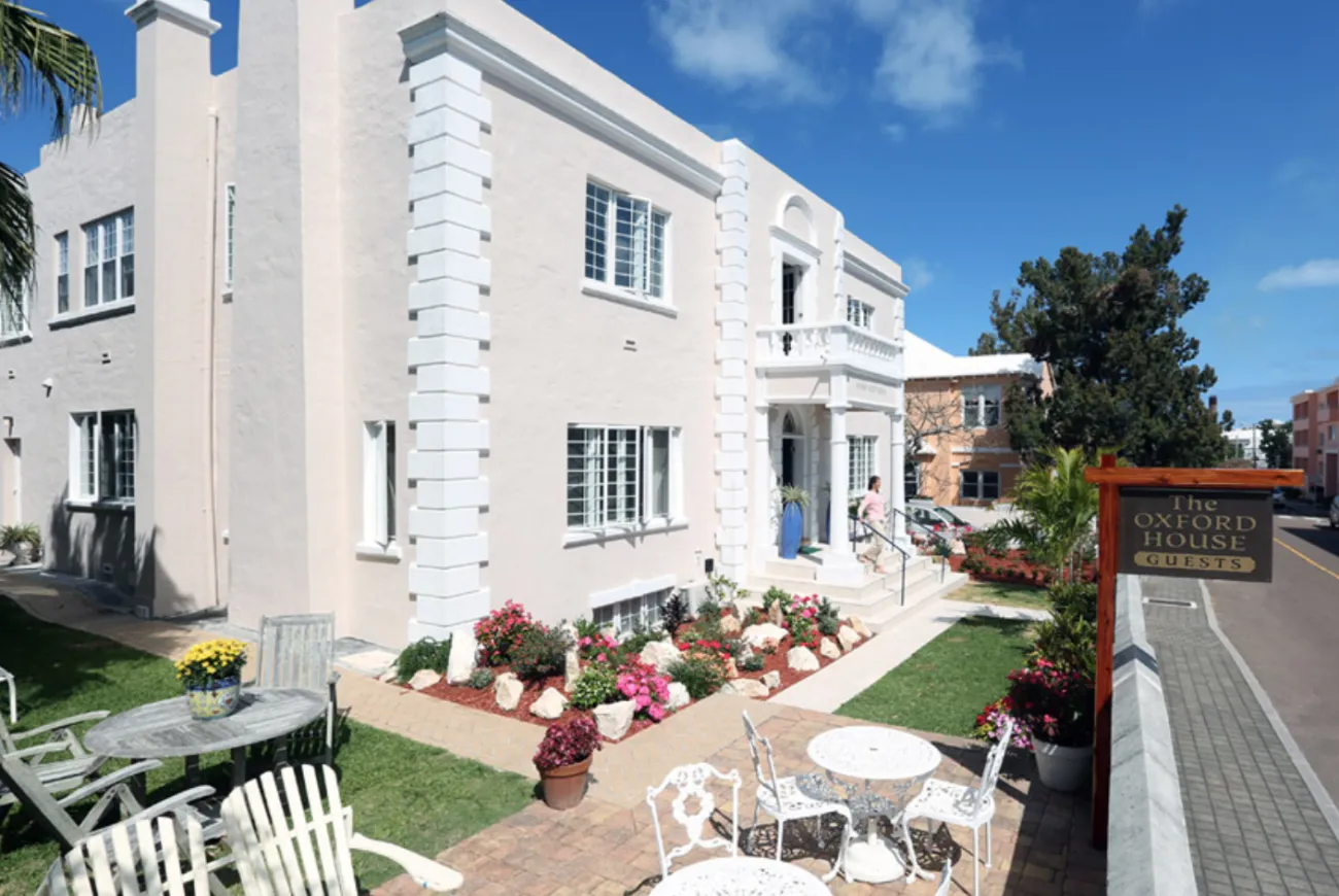 20% Off at The Oxford – Oxford House Exterior