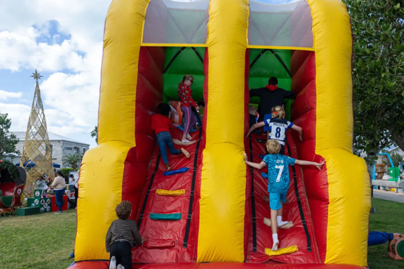 Dockyard's Holiday Fest