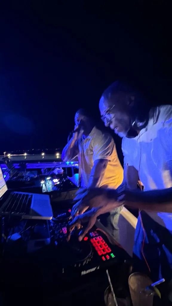 Old School Reggae Night Music By Shock & Lust And DEFNICE | Playing The Best Of 90s Reggae