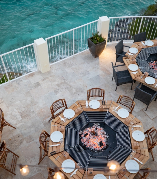 Eettafal outdoor dining in Bermuda