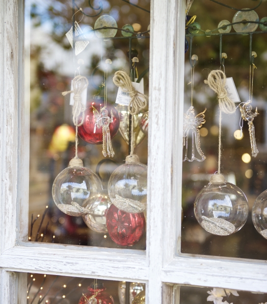 Holiday Shop And Stroll In St. George's