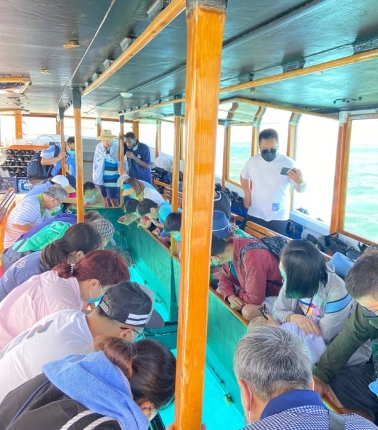 Glass Bottom Boat Cruise
