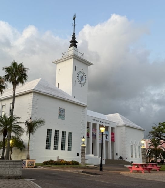 Day 8 . Bermuda Plein Air Festival - The Bermuda Plein Air Festival Show And Judging