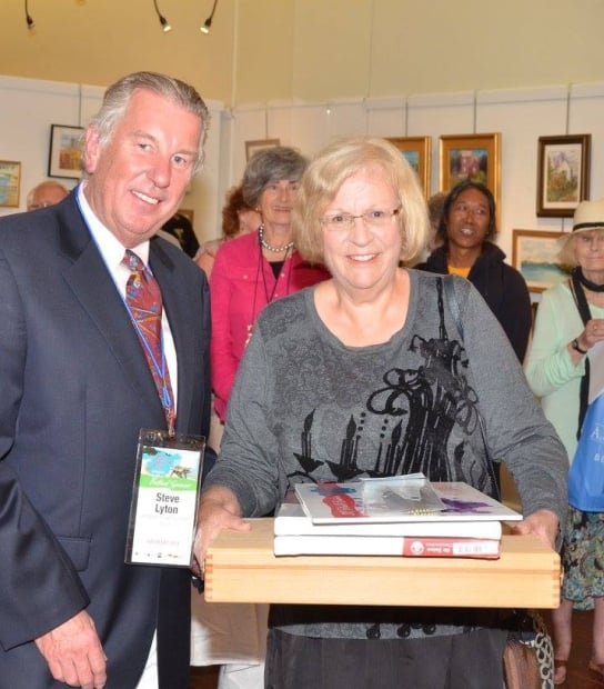 Day 8 . Bermuda Plein Air Festival - The Bermuda Plein Air Festival Show And Judging
