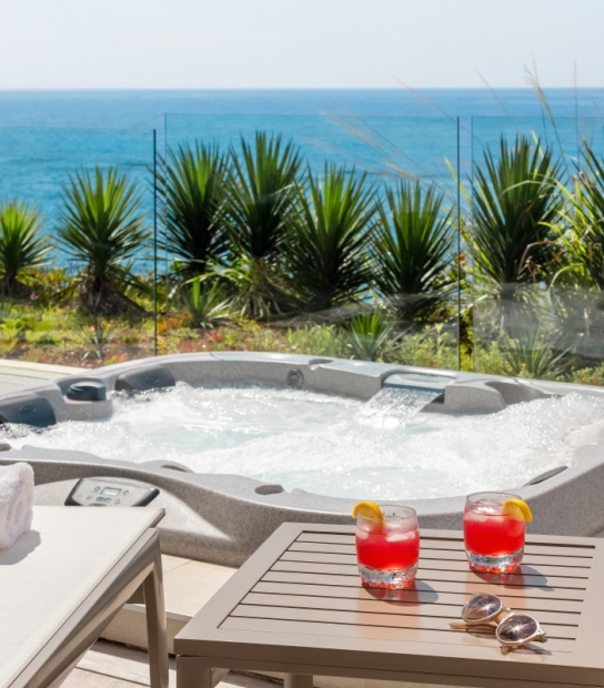 Azura Bermuda – The Cliff Terrace/ Private Hot Tub