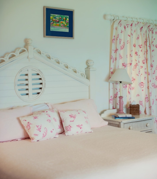 Coral Beach & Tennis Club – Cottage Room