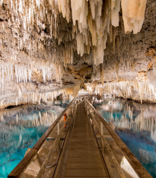 Crystal Caves of Bermuda – Crystal Caves