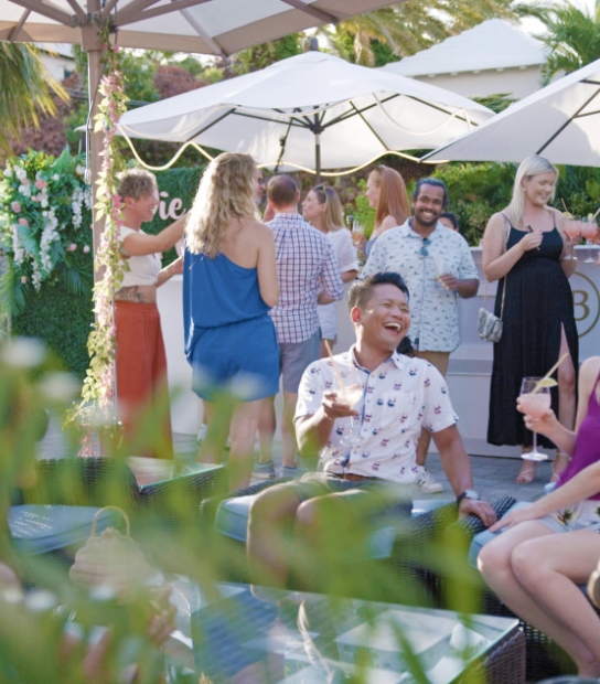 Huckleberry Restaurant – Finn's Terrace - Happy Hour