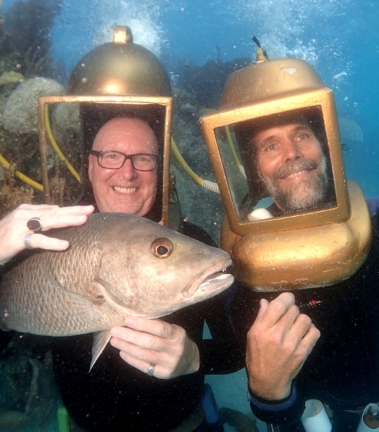 Hartley's Undersea Walk – Hartley1