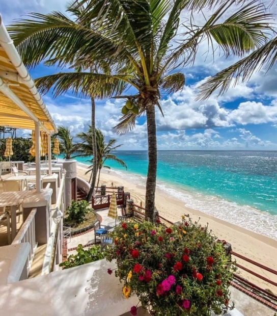 Coral Beach & Tennis Club – Beach Terrace 1