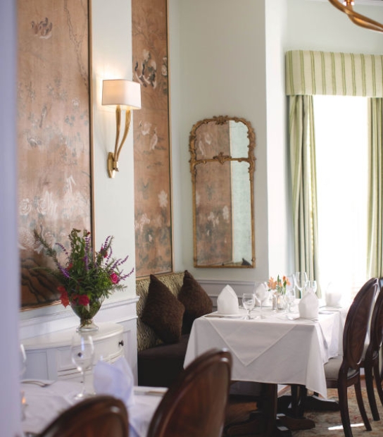 Rosedon Hotel – Huckleberry Green Room