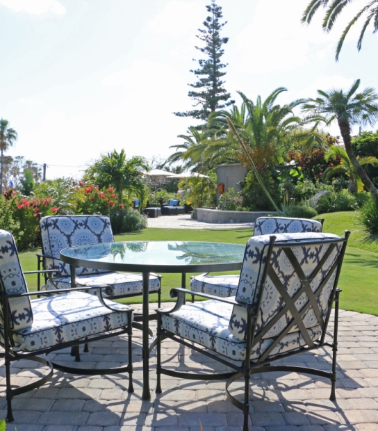 Huckleberry Restaurant – Rosedon Garden & Outdoor Living Rooms