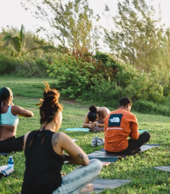 Veryrareyoga – Group Yoga In The Park