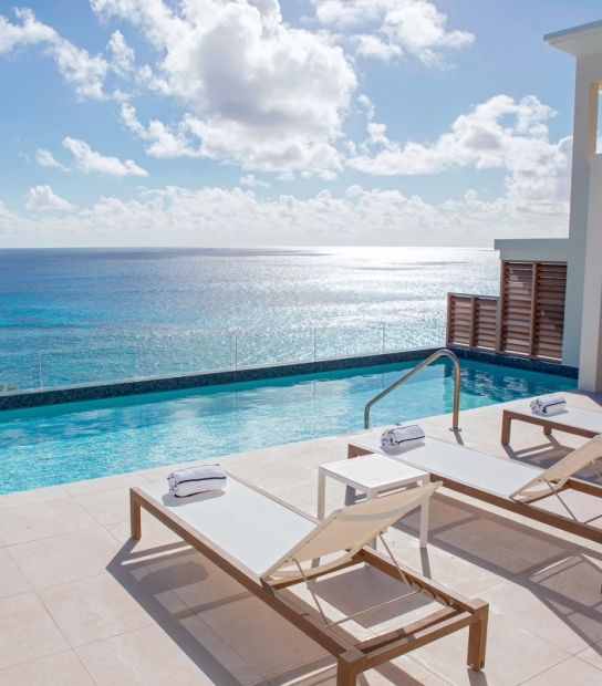 Celebration Extravaganza at Azura – Seascape Rooftop Pool