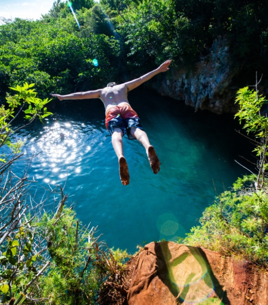 Hidden Gems of Bermuda Ltd. – Blue Hole Cliff Jumping