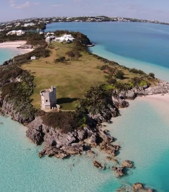 Day 4 Of The Bermuda Plein Air Festival - Frick's Point