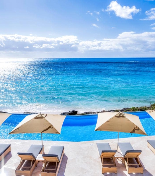 The Loren Hotel – Swim In The Sea Or Lounge By The Pools