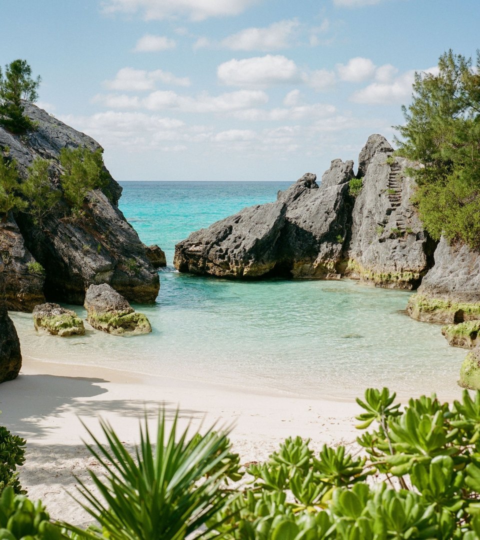 Hidden beach in Bermuda