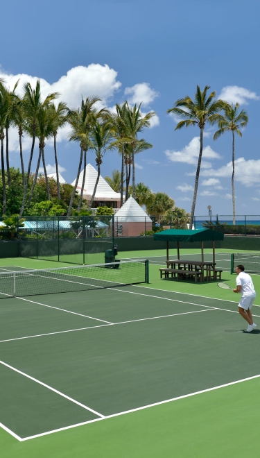 people playing tennis