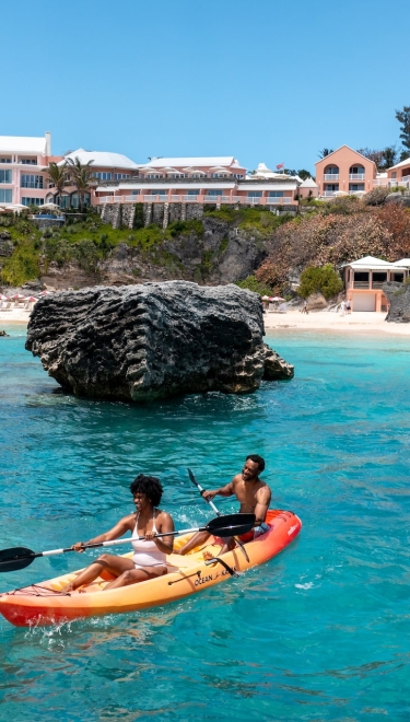 A couple kayaking in Bermuda