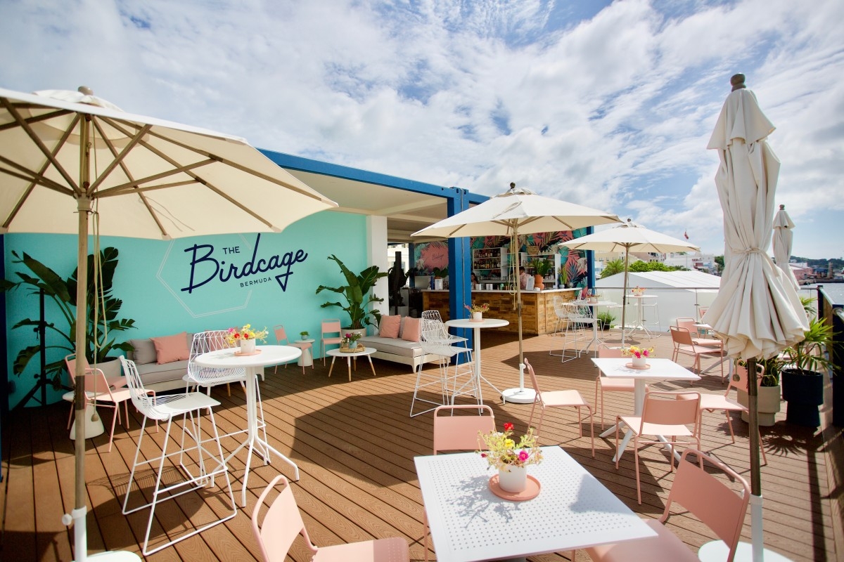 The Birdcage – The Birdcage Front Patio