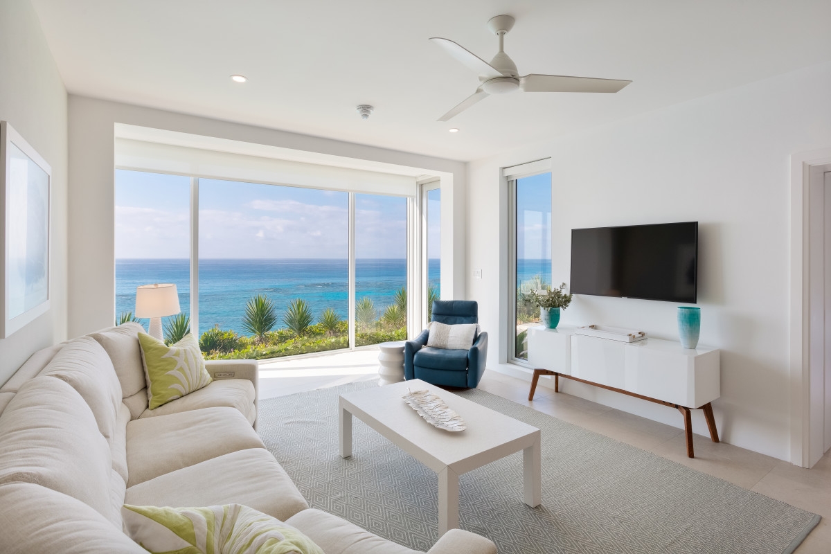 Azura Bermuda – The Cliff Living Room