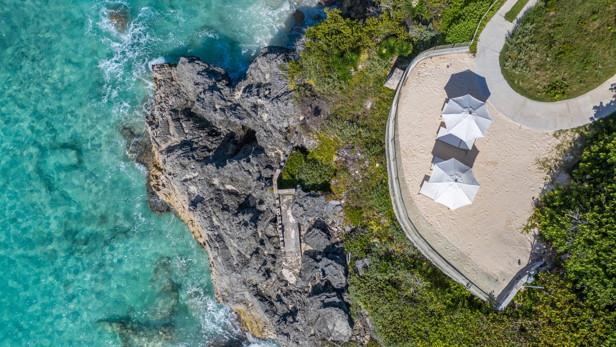 Azura Bermuda – Beach Terrace