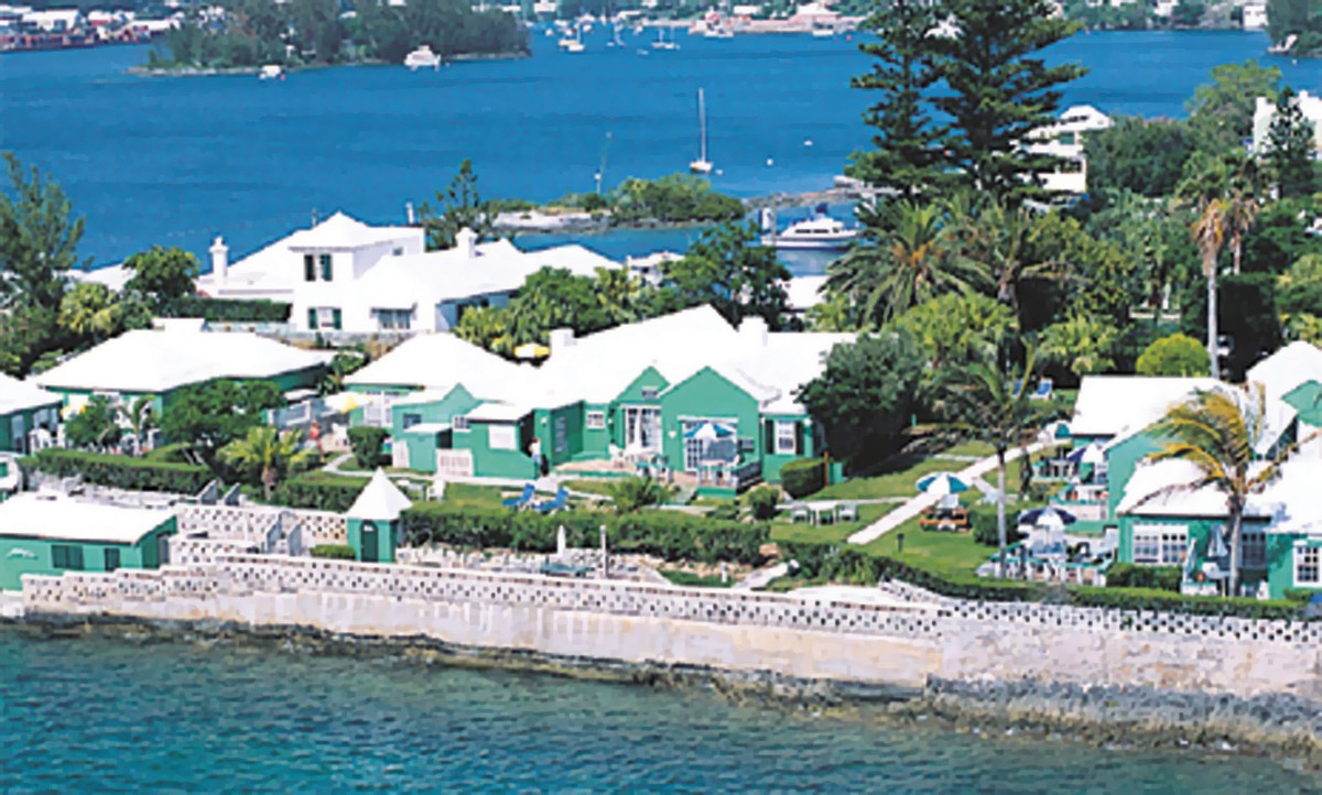 Greenbank Guest House & Cottages – Exterior