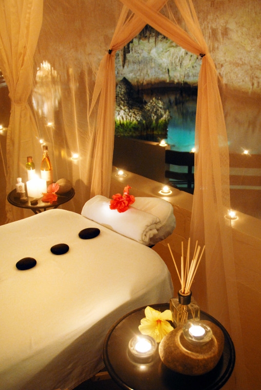 The Caves at Grotto Bay Beach Resort – Caves