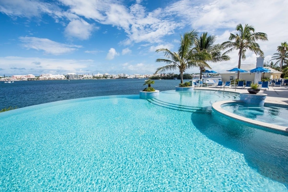 Black Golfers at Newstead Belmont Hills – Newstead Infinity Pool Overlooking Bermuda's Great Sound