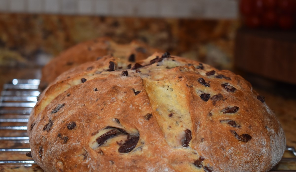 SIMPLE. Bermuda – Fresh Sourdough