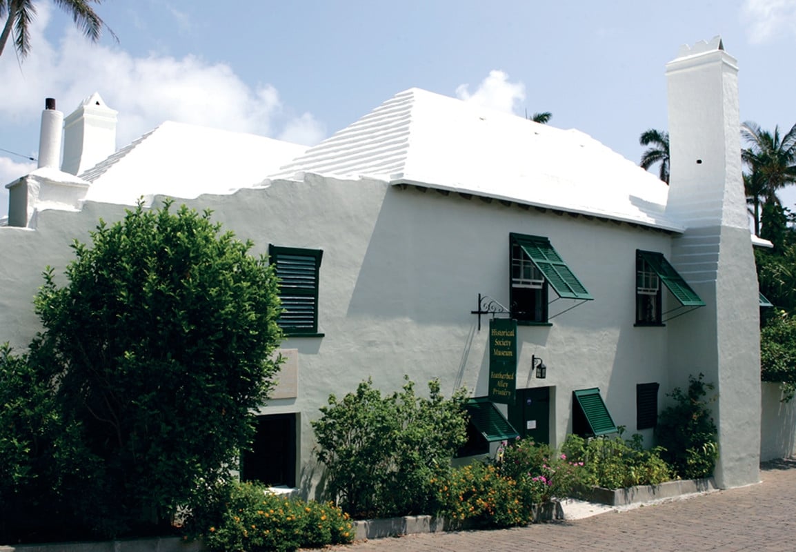 FREE Sundays in May – Exterior