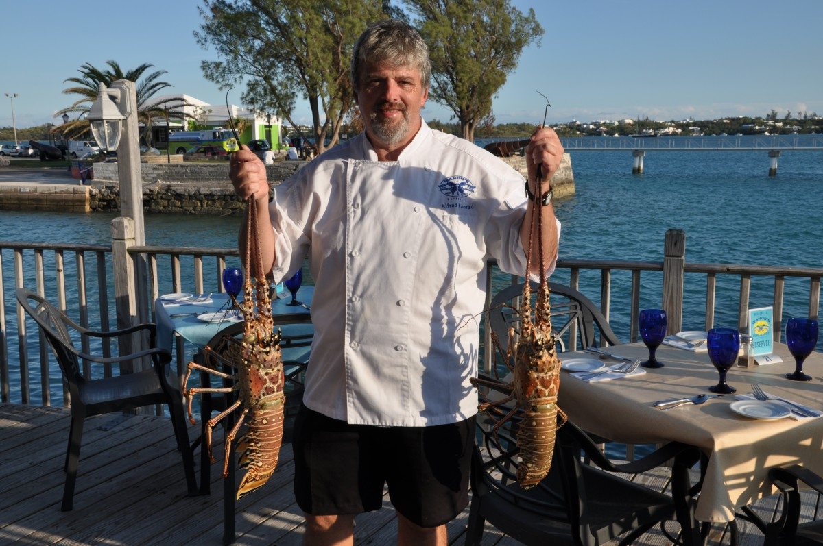Wahoo's Bistro & Patio – Fresh Bermuda Lobster